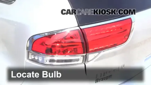 2011 Lincoln MKX 3.7L V6 Luces Luz de freno (reemplazar foco)